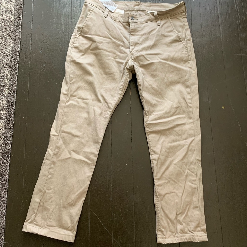 Tan Levi’s commuter pants